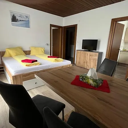 Steiner, 6143 Matrei Am Brenner!!check-in Between 15 - 21 O'clock!! No Breakfast Apartamento