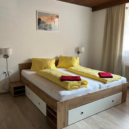 Apartmán Steiner, 6143 Matrei Am Brenner!!check-in Between 15 - 21 O'clock!! No Breakfast